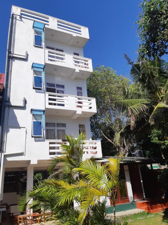 Beach Paradise Hotel Matara Exterior foto